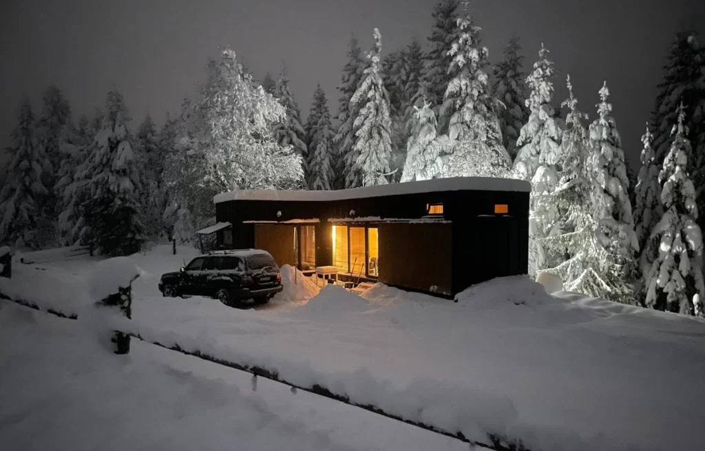 Tiny House Design - Domek Modułowy w zimie