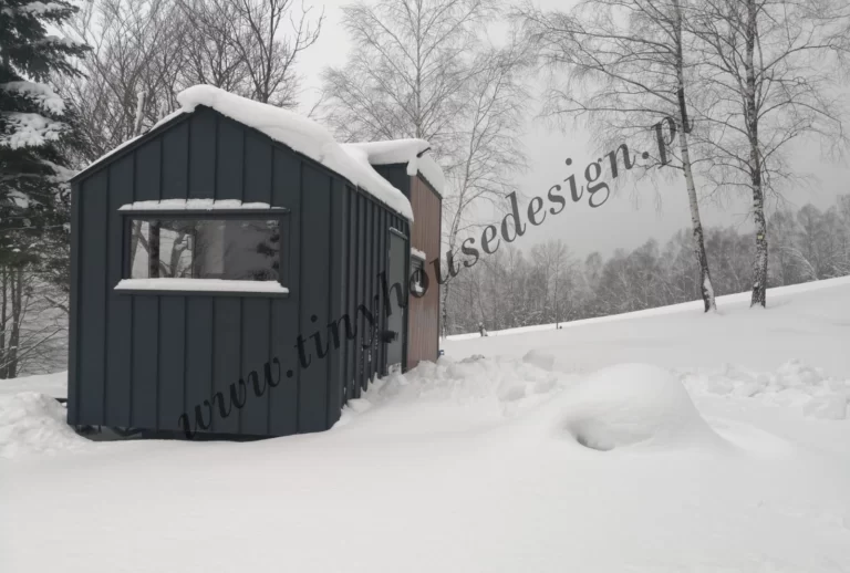 Domek Tomek zimą - Tiny House Design