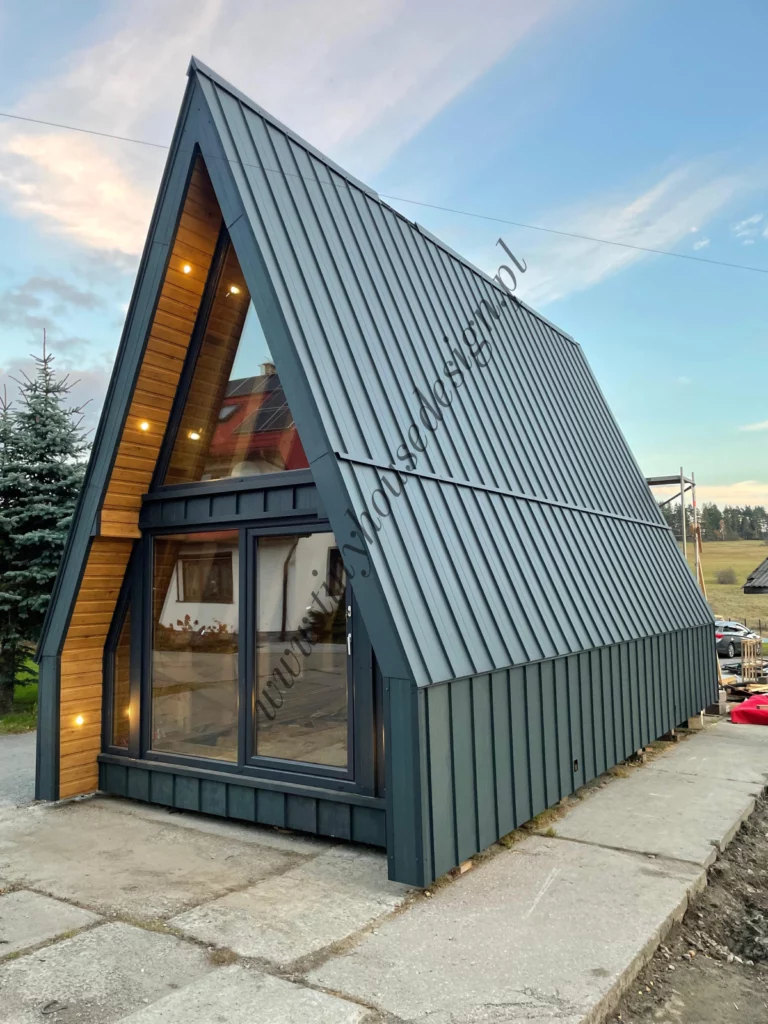 Domek Brda - prawy bok