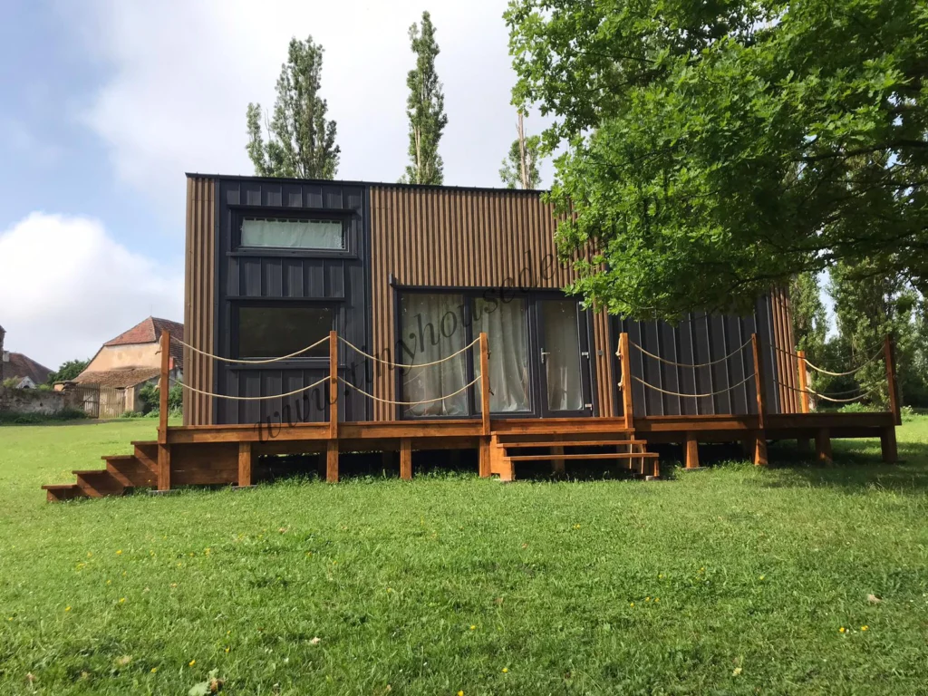 Domek mobilny Ola z tarasem